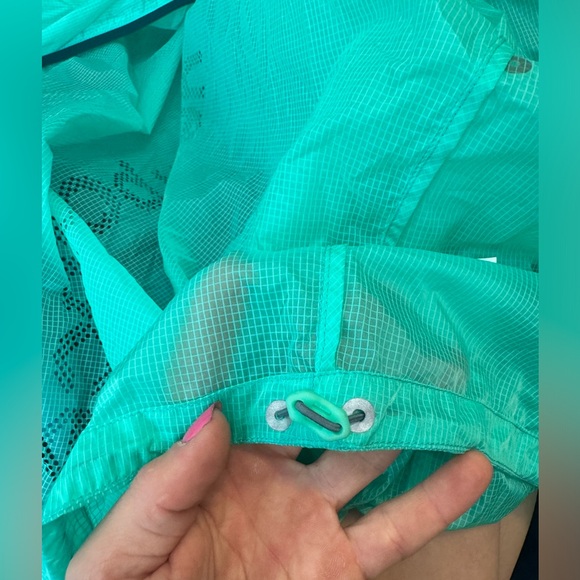 New Balance Light Wind Breaker - Picture 9 of 9